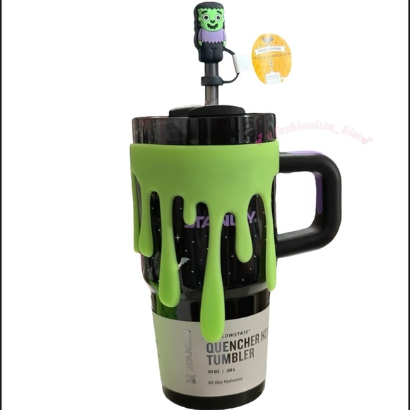 2025 Halloween Stanley Spellcast Black 20 Oz Tumbler with bat design BUNDLE NEW - Picture 1 of 15